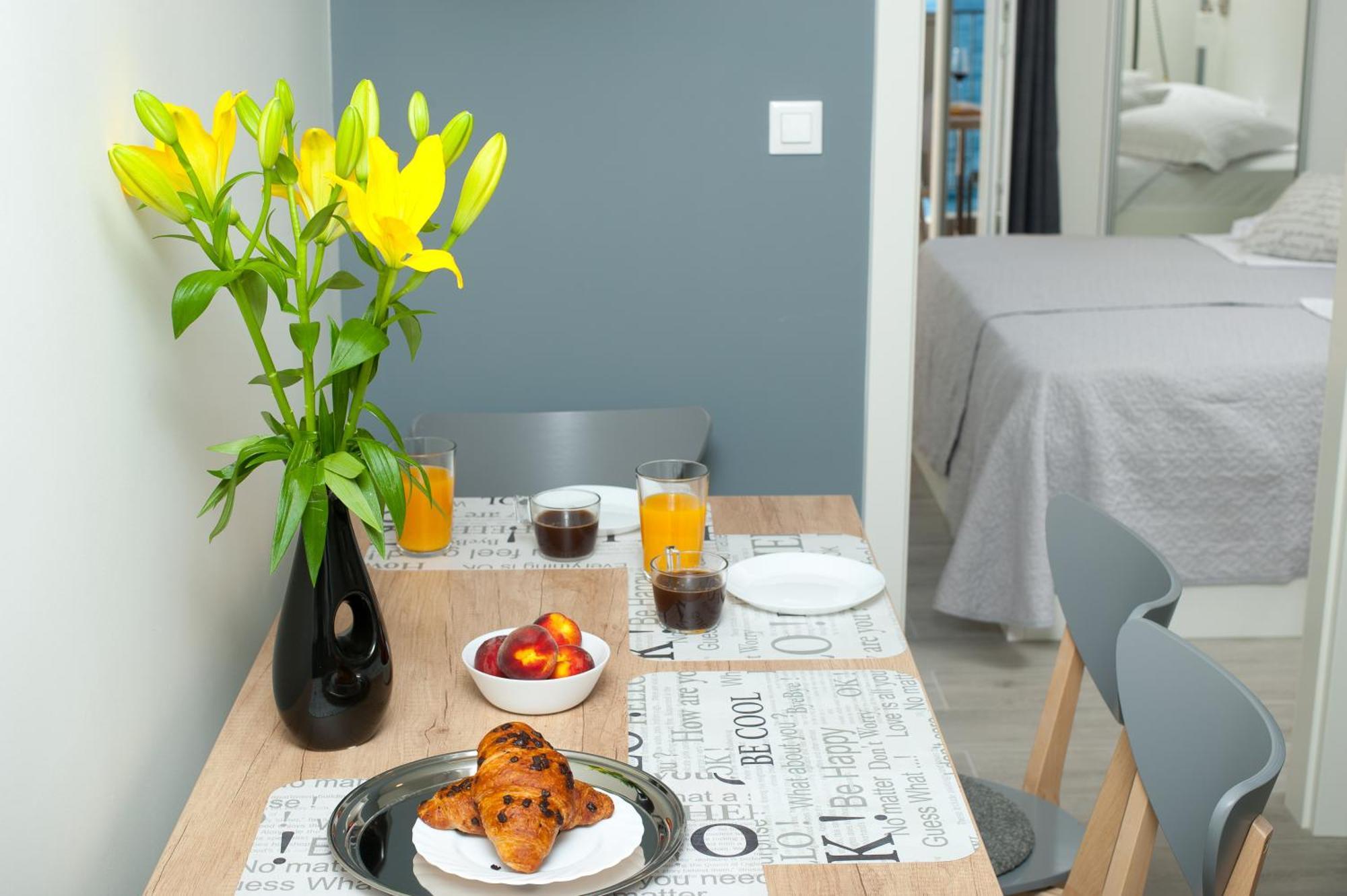 Seaside Luxury Suites Podstrana Habitación foto